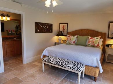 Naples Home 894012